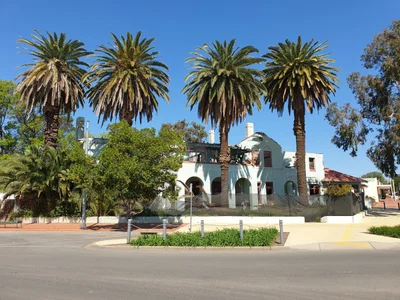 Robinvale - Photo 2