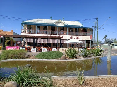Winton - Photo 2