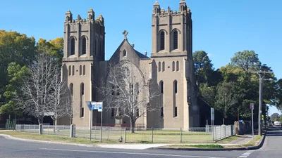Singleton - Photo 5