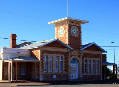 Menzies - Photo 2