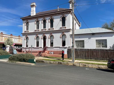 Glen Innes - Photo 2