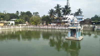 Thirukkarugavur - Photo 3