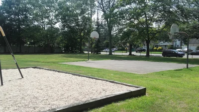 Syosset - Photo 4