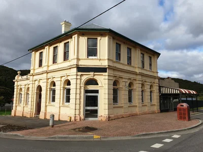 Zeehan - Photo 3