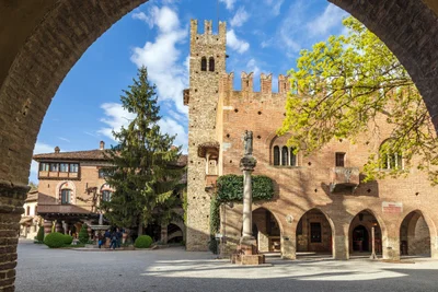Grazzano Visconti - Photo 2