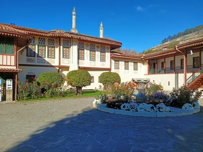 Bakhchisaray - Photo 3