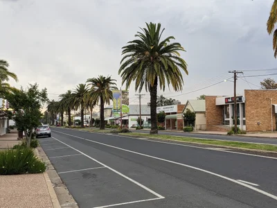 Inglewood - Photo 3