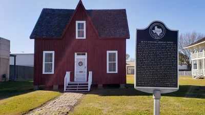 Anahuac - Photo 5