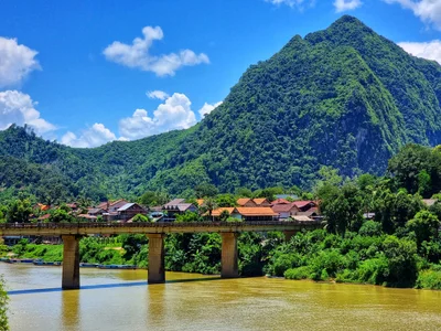 Nong Khiaw - Photo 3