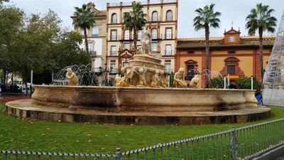 Seville - Photo 4