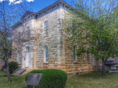 Burnet - Photo 2