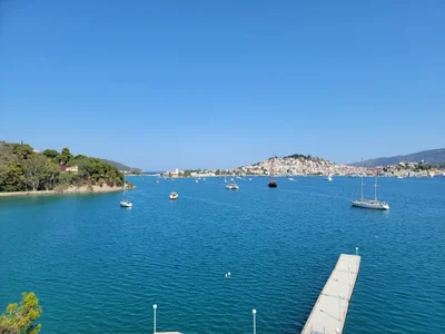 Poros - Photo 2