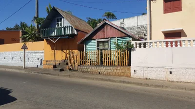 Tolanaro - Photo 4