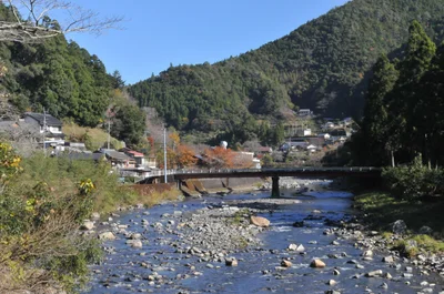 Umaji - Photo 2