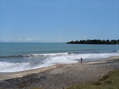 Fenoarivo Atsinanana - Photo 2