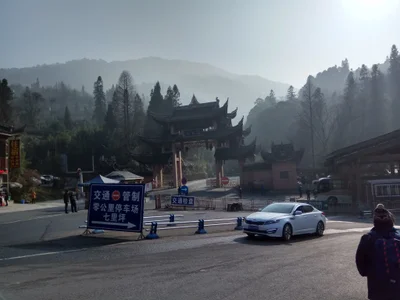 Huazang Temple - Photo 4