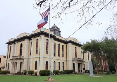 Bastrop - Photo 4