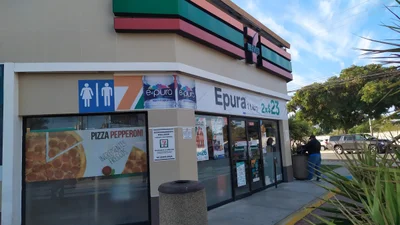7-Eleven - Photo 3