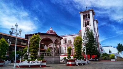 La Manzanilla de la Paz - Photo 2