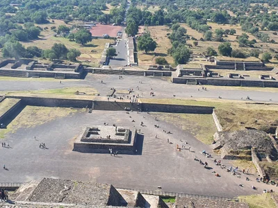 Avenue of the Dead - Photo 4