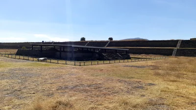 Templo del Quetzalcoatl - Photo 5