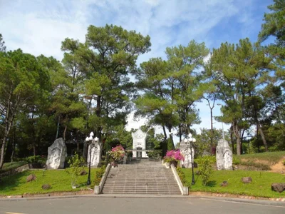 Truong Son National Cemetery - Photo 5