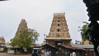 Dwaraka Tirumala - Photo 3