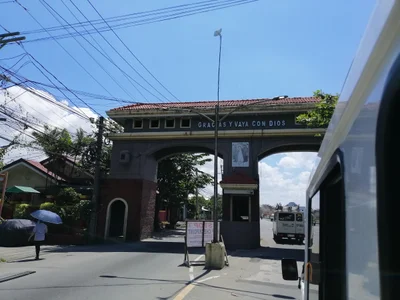 Cavite City - Photo 2