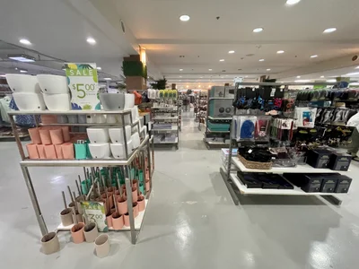 Agana Shopping Center - Photo 3