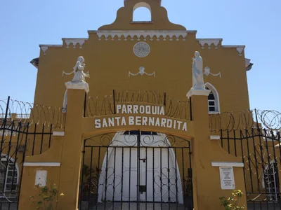 Parroquia Santa Bernardita - Photo 2