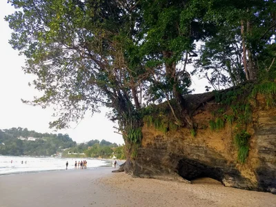 Las Cuevas - Photo 2