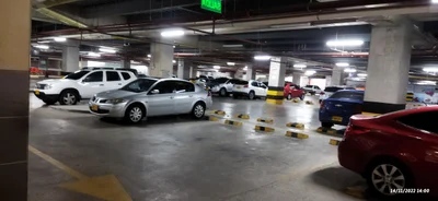 mega mall - Photo 5
