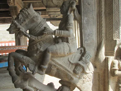 Avudaiyarkoil - Photo 2