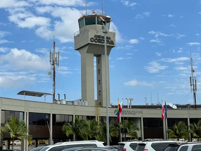 Aeropuerto - Photo 5