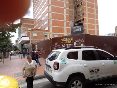 Parqueadero - Photo 2