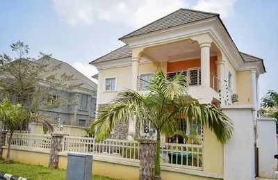 Warri - Photo 4