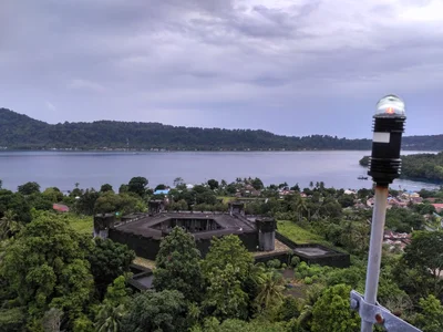 Maluku Tengah - Photo 2