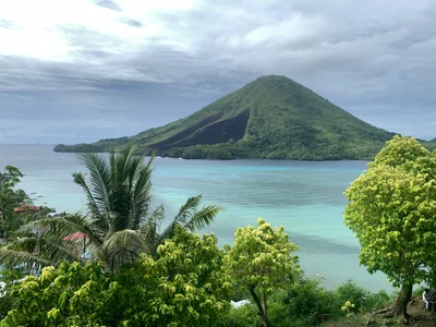 Maluku Tengah - Photo 3