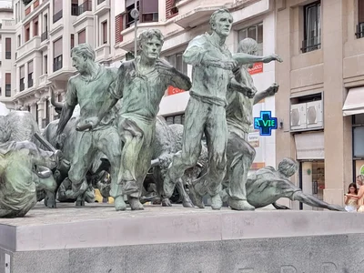 Pamplona - Photo 3
