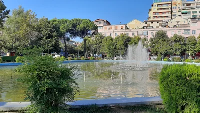 Tirana - Photo 2