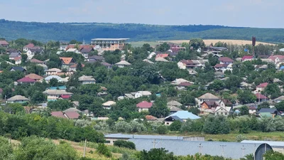 Ialoveni - Photo 5