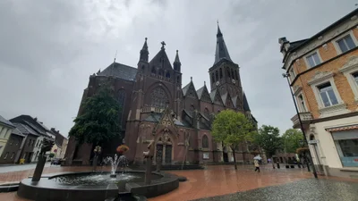 Duisburg - Photo 2