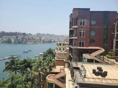 Congo - Photo 2