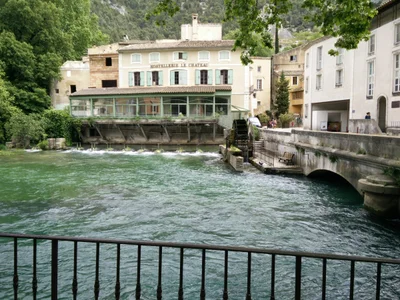 L'Isle-sur-la-Sorgue - Photo 2
