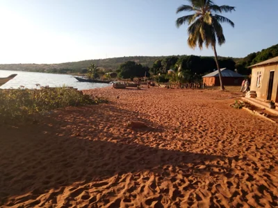 Mpanda - Photo 3