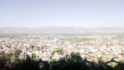 Alaşehir - Photo 4