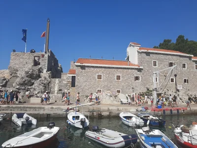 Petrovac na Moru - Photo 2