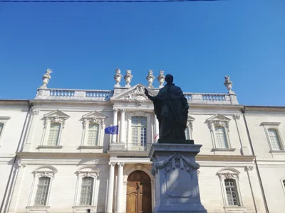 Carpentras - Photo 2