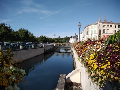 Niort - Photo 2