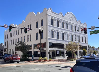 DeLand - Photo 4